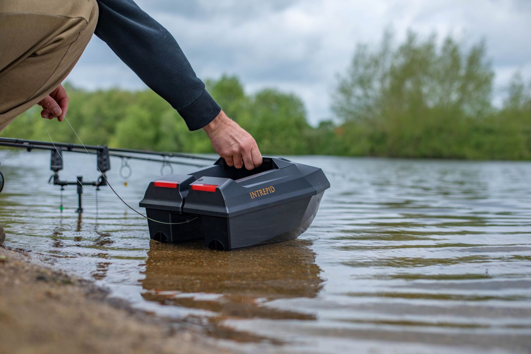 The Ultimate Buyers Guide to Fishing Bait Boats
