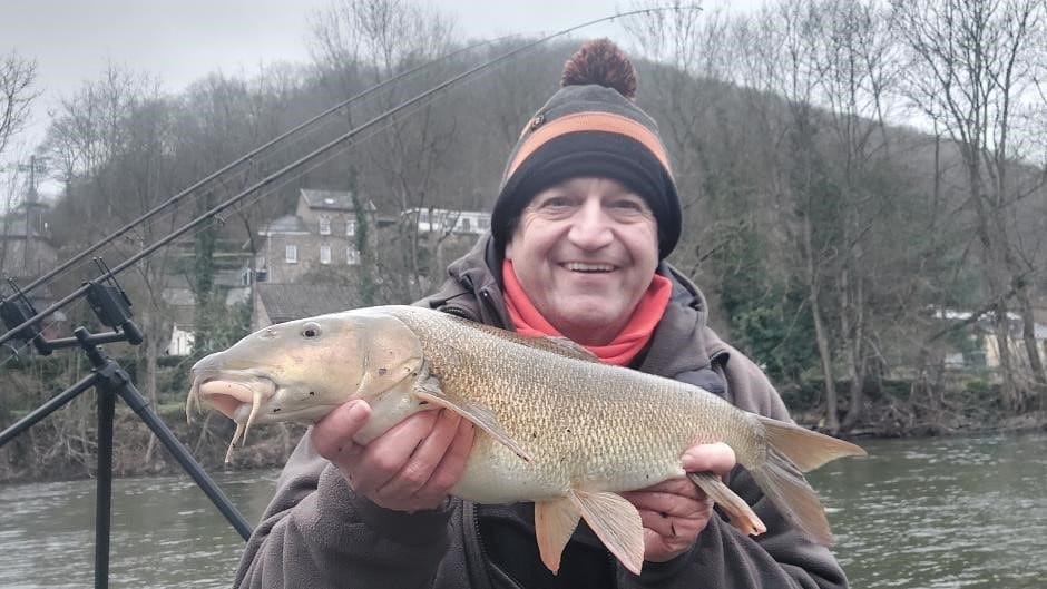 Barbel Capture