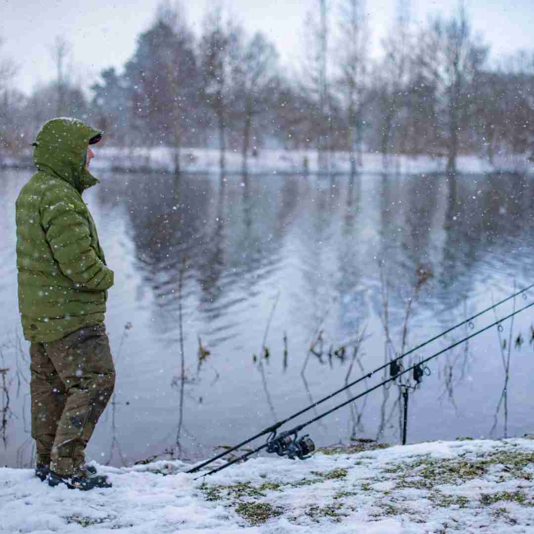 How do you stay warm when fishing in winter?