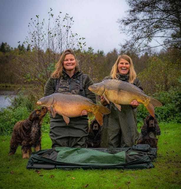 Lizette & Bianca with their carp captures
