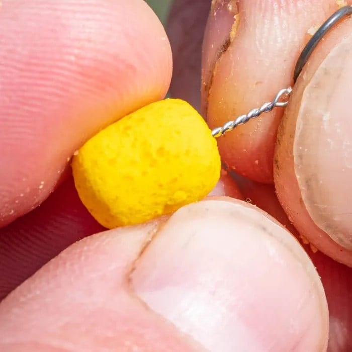 Mainline Match Dumbell Wafters Yellow Essential Cell