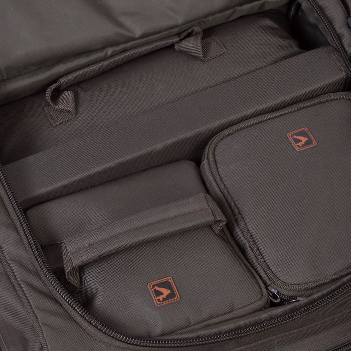 Avid Carp Carryalls Logo