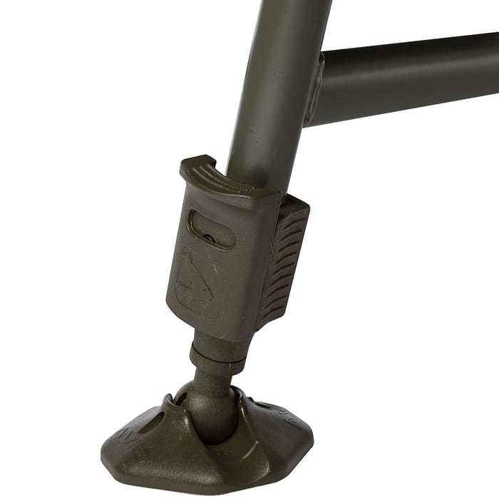 Avid Carp Road Trip Bed  Height Adjustable Legs