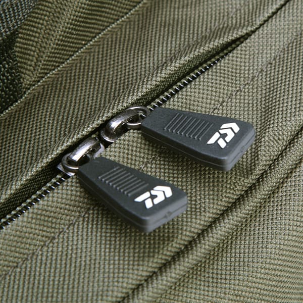 Daiwa Black Widow Fishing Carryall Durable Zips