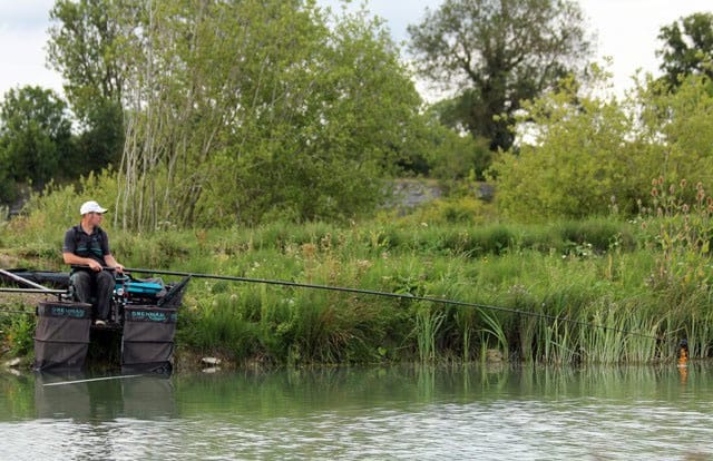 Drennan Red Range RX Carp 13m Pole In Use 4