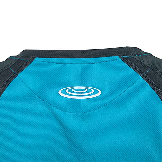 Drennan Performance T-Shirt Close Up