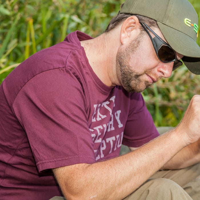 ESP Sixth Sense Maroon Fishing T-Shirt In Use 2