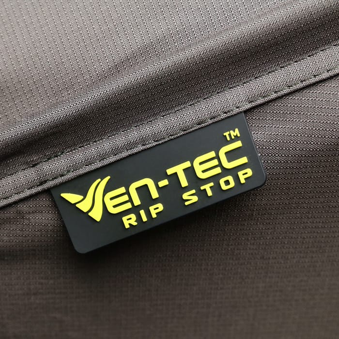 Fox Ultra 60 Khaki Brolly Close Up of Logo