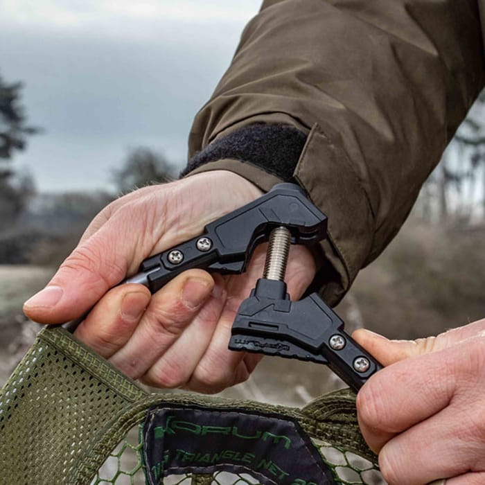 Korum Folding Triangle Nets Spreader Block
