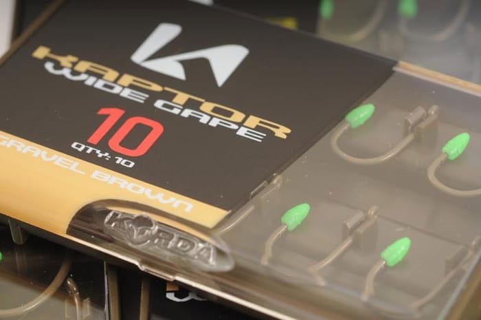 Korda Kaptor Wide Gape Gravel Barbed Hooks 2
