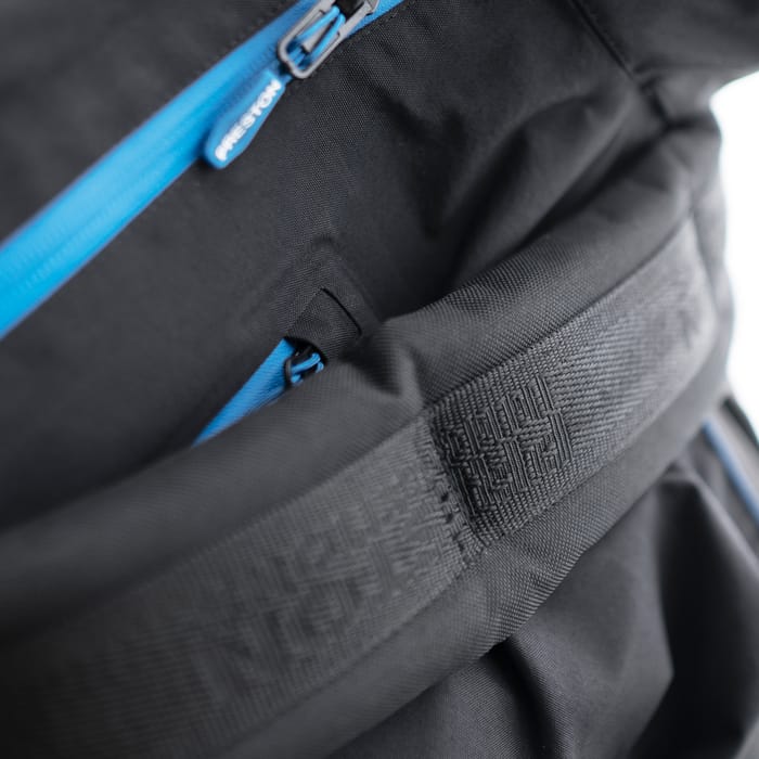 Preston Competition Fishing Holdall 8 Tube Padded Shoulder