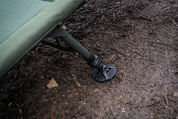 Sonik SKS Bedchair With Mud Feet
