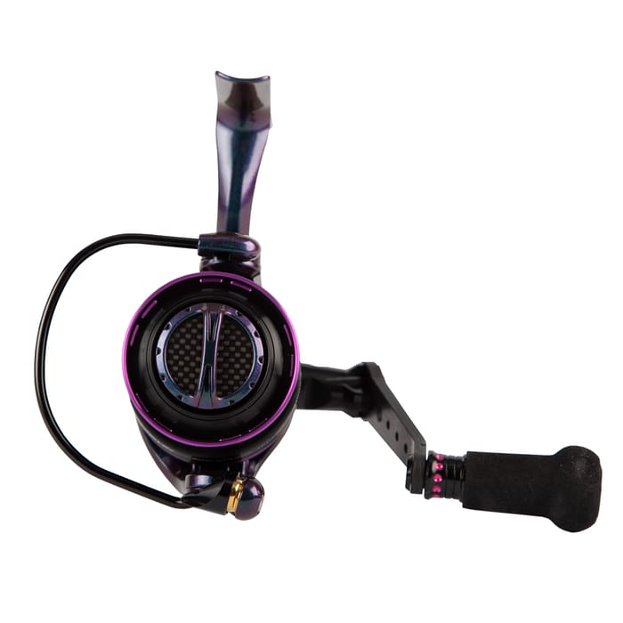 abu_carcia_revo_2_ike_reel_1.jpg