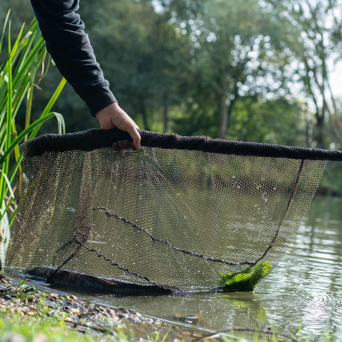 Advanta 42 Inch Landing Net & 6ft 2 Piece Handle With Net Floats In Use 9