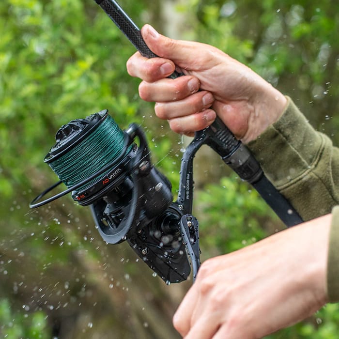 Advanta Big Pit Spod & Marker Fishing Reel Inc Braid In Use  2