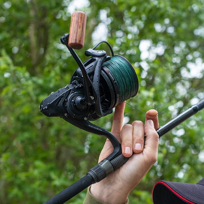 Advanta Big Pit Spod & Marker Fishing Reel Inc Braid In Use  3