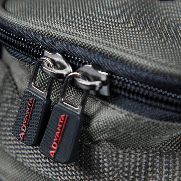 Advanta Endurance Lead Pouch Double Close Up