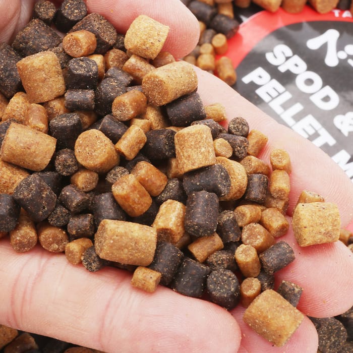 Advanta N-Fused Spod & Bag Pellet Mix 2kg Close Up 2