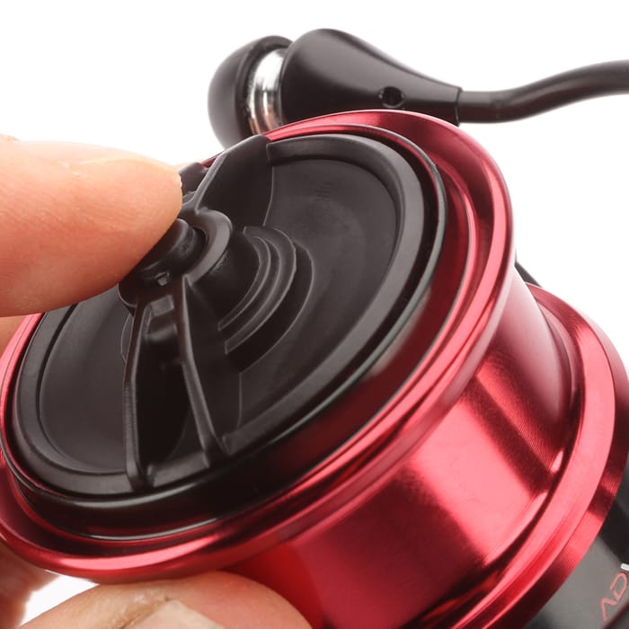 Advanta Pro Match S4000 Fishing Reel Close Up 4