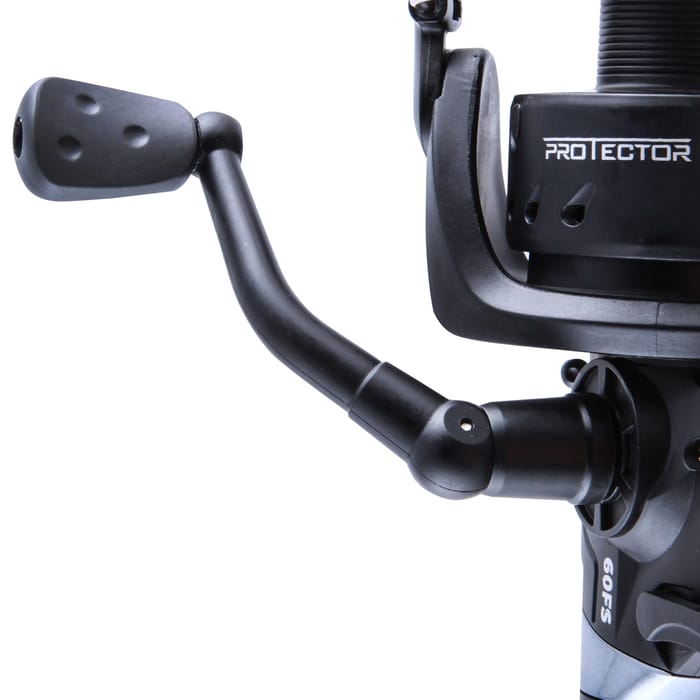 Advanta Protector MZ Freespool Reel Close Up Handle
