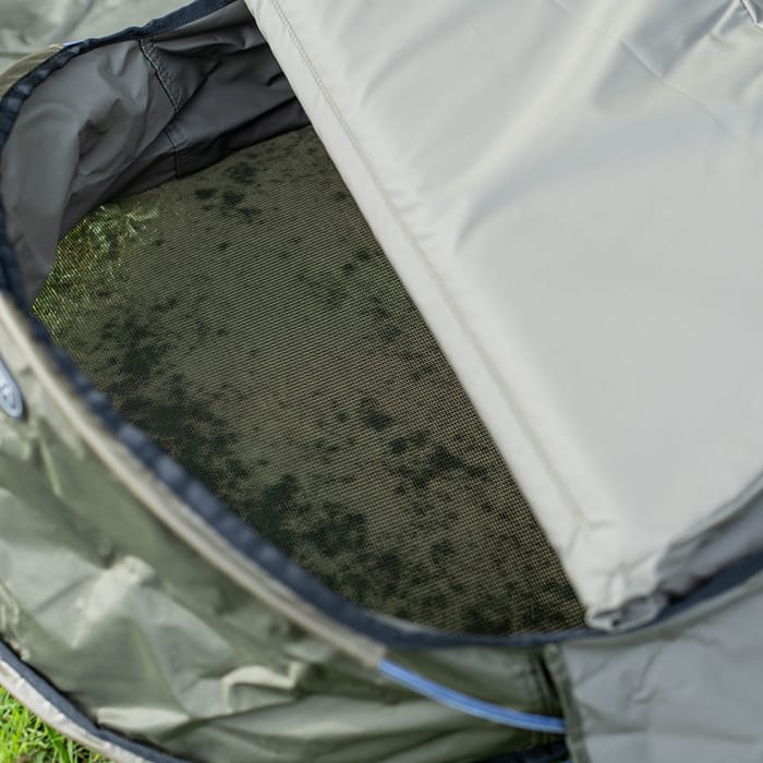 Advanta Quick-Cradle Large In Use 7