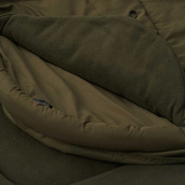 Avid Carp Benchmark Ultra Standard Sleep System Close Up 1