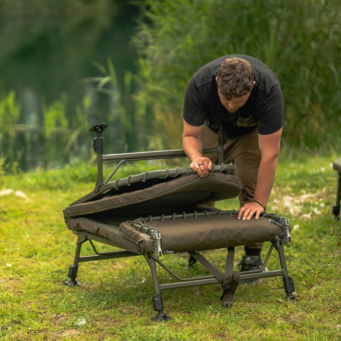 Avid Carp Benchmark Ultra X Bedchair 6