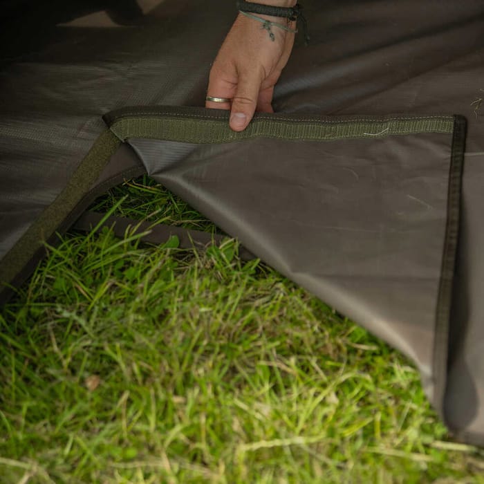 Avid Carp Exo+ Bivvy Close Up 4