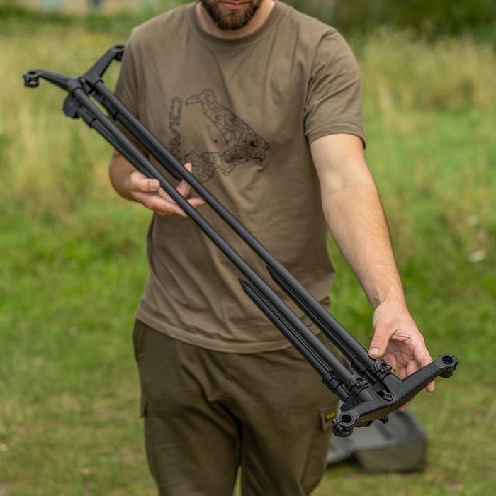 Avid Carp Extremity Rod Pod 7