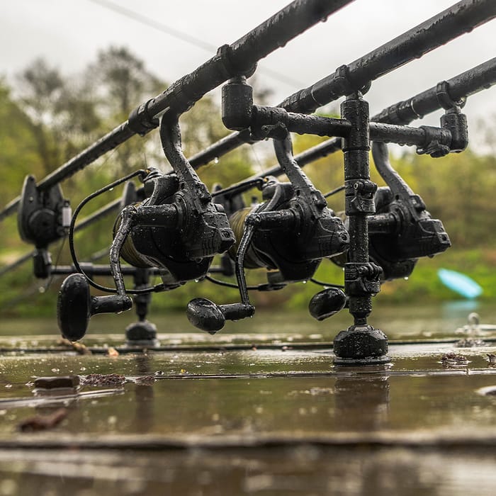 Avid Carp Lok Down Adjustable 2 Rod Buzz Bar 1