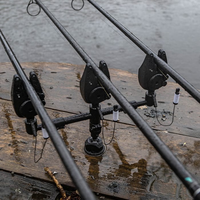 Avid Carp Lok Down Adjustable Stage Stand 2