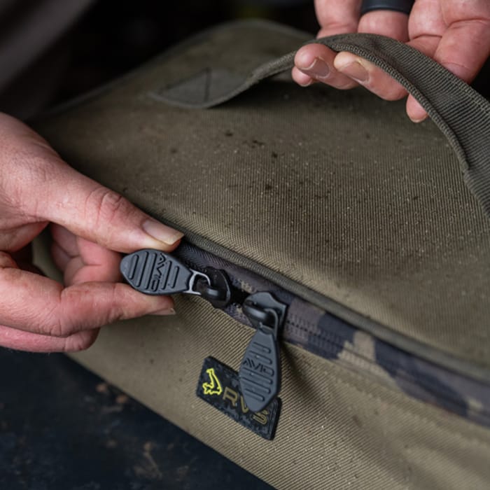 Avid Carp RVS 8-Pot Hookbait Pouch