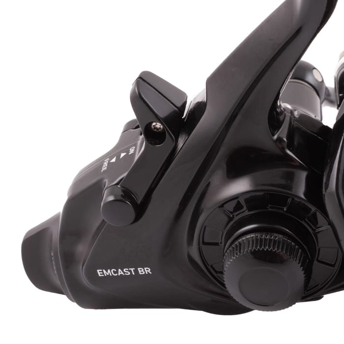 Daiwa 19 Emcast BR LT Reel Close Up 4