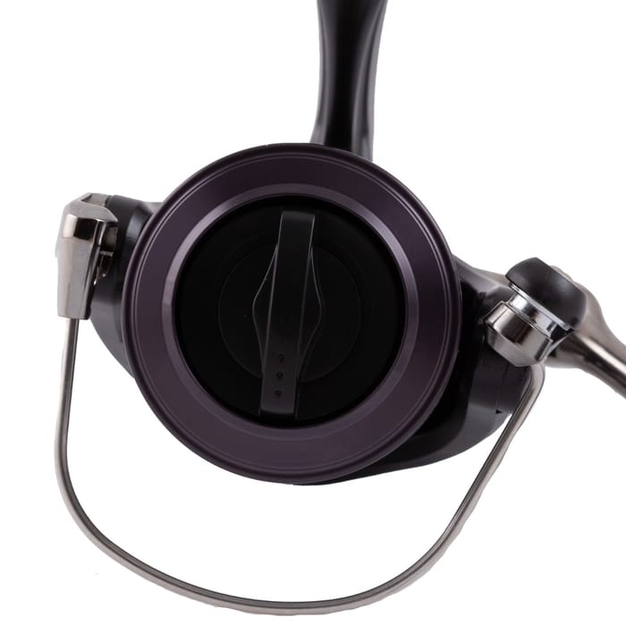 Daiwa 20 Crossfire Reel Black  Close Up 2