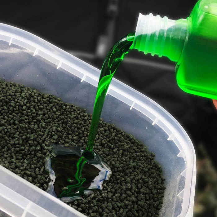 Daiwa Advantage Baits Green Betaine Method Box 