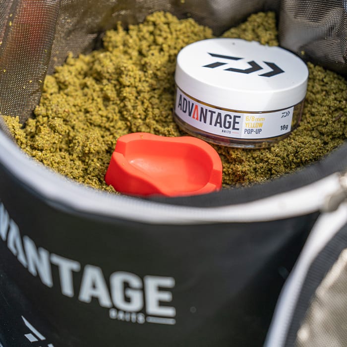 Daiwa Advantage Baits Round Fishing Cool Bag In Use 1