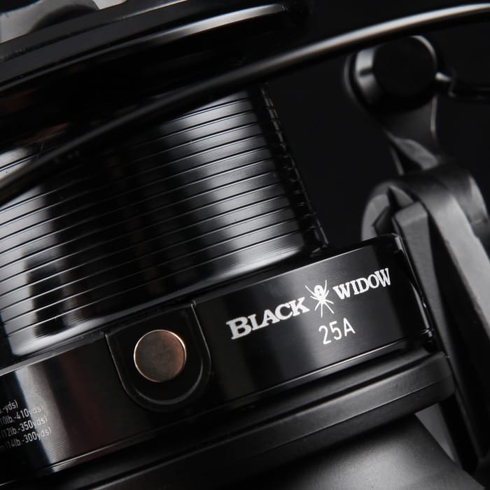 Daiwa Black Widow 25A Reel Close Up 6