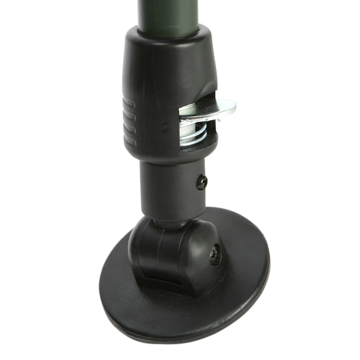 Daiwa Black Widow Carp Fishing Chair Close Up Foot
