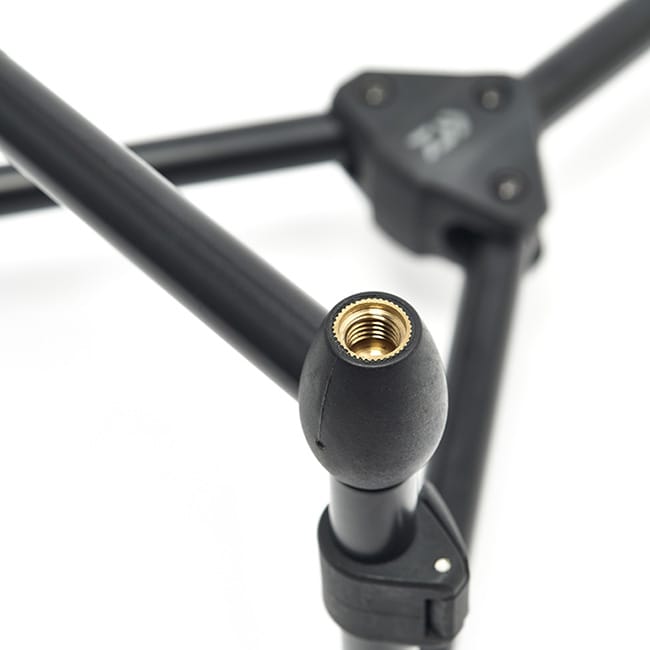 Daiwa Black Widow Low Level 3 Rod Pod