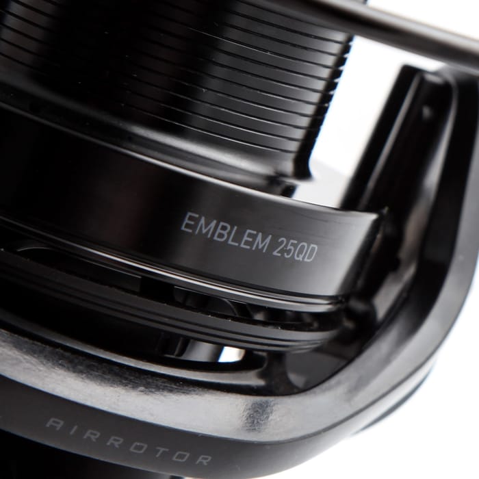 Daiwa Emblem 25QD Reel Close Up 2