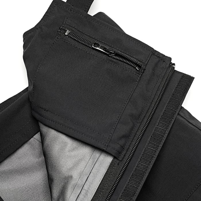 Daiwa Gore-Tex Bib N Brace Close Up 3