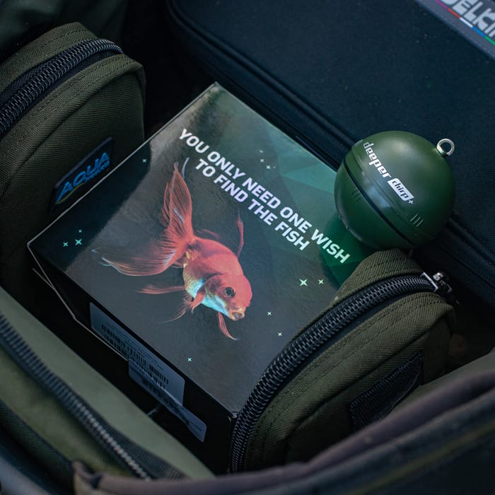 Deeper Chirp+ Festive Box In Bag