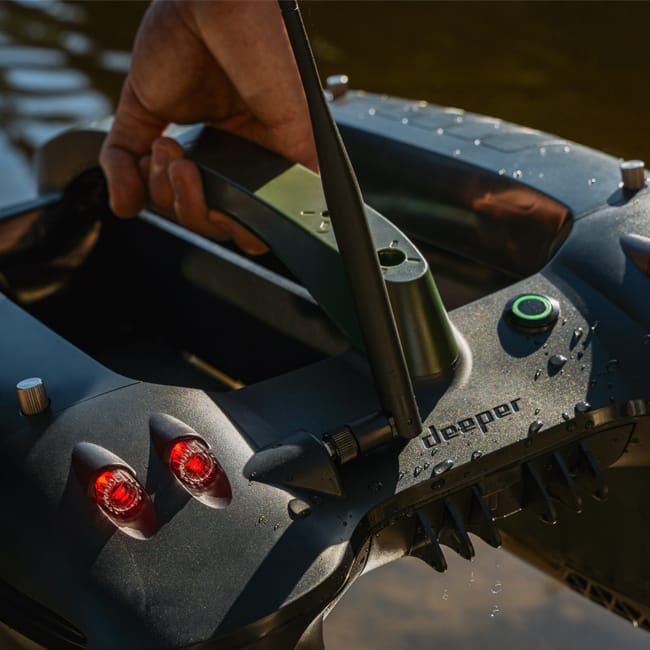 Deeper Quest Bait Boat Inc Downscan Undervision
