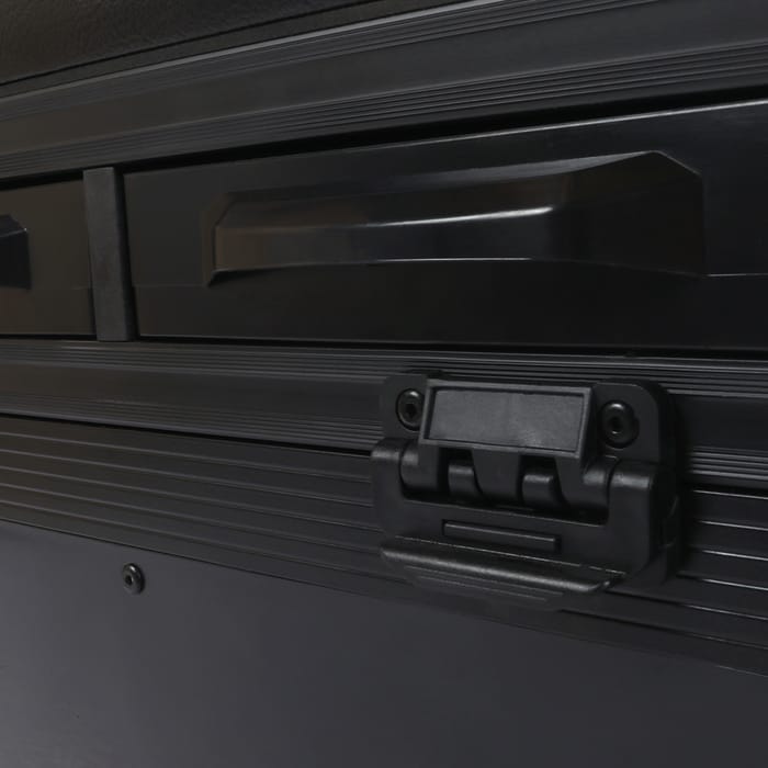 Discover Seat Box Close Up 1