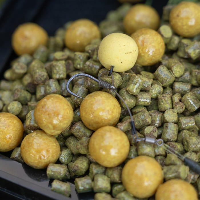 Dynamite Baits Session Pack - Sweet Tiger & Corn
