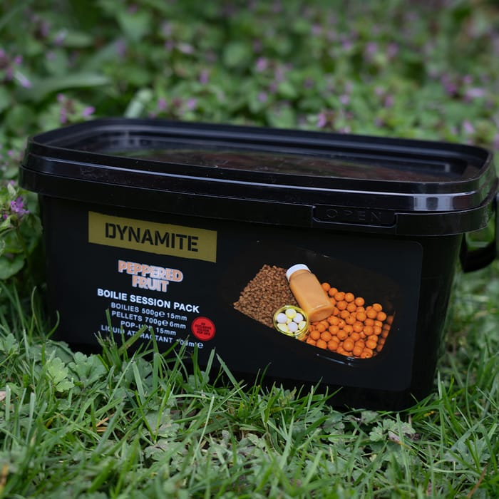 Dynamite Baits Session Pack Inc Pop Ups - Peppered Fruit