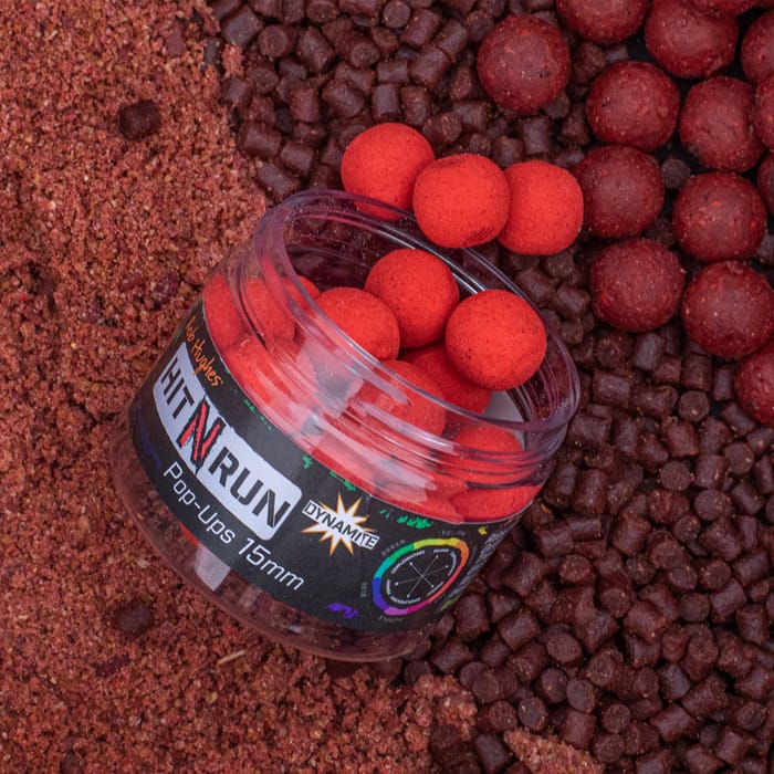 Dynamite Baits Robin Red Carp Bundle Lifestyle  6
