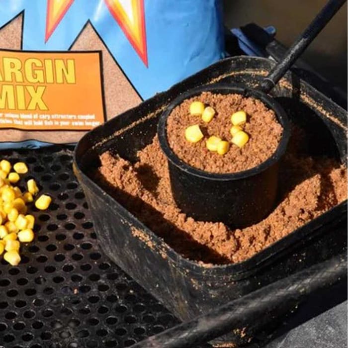 Dynamite Baits Swim Stim Margin Fishing Bait Mix 1.8kg In Use 2