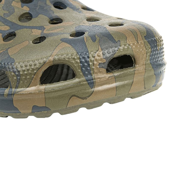 Fox Chunk Camo Clogs Close Ups