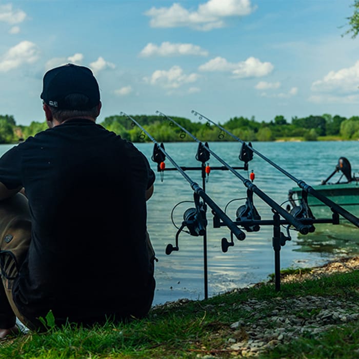 Fox Black Label QR Adjustable XL Fishing Buzzer Bar In Use 2
